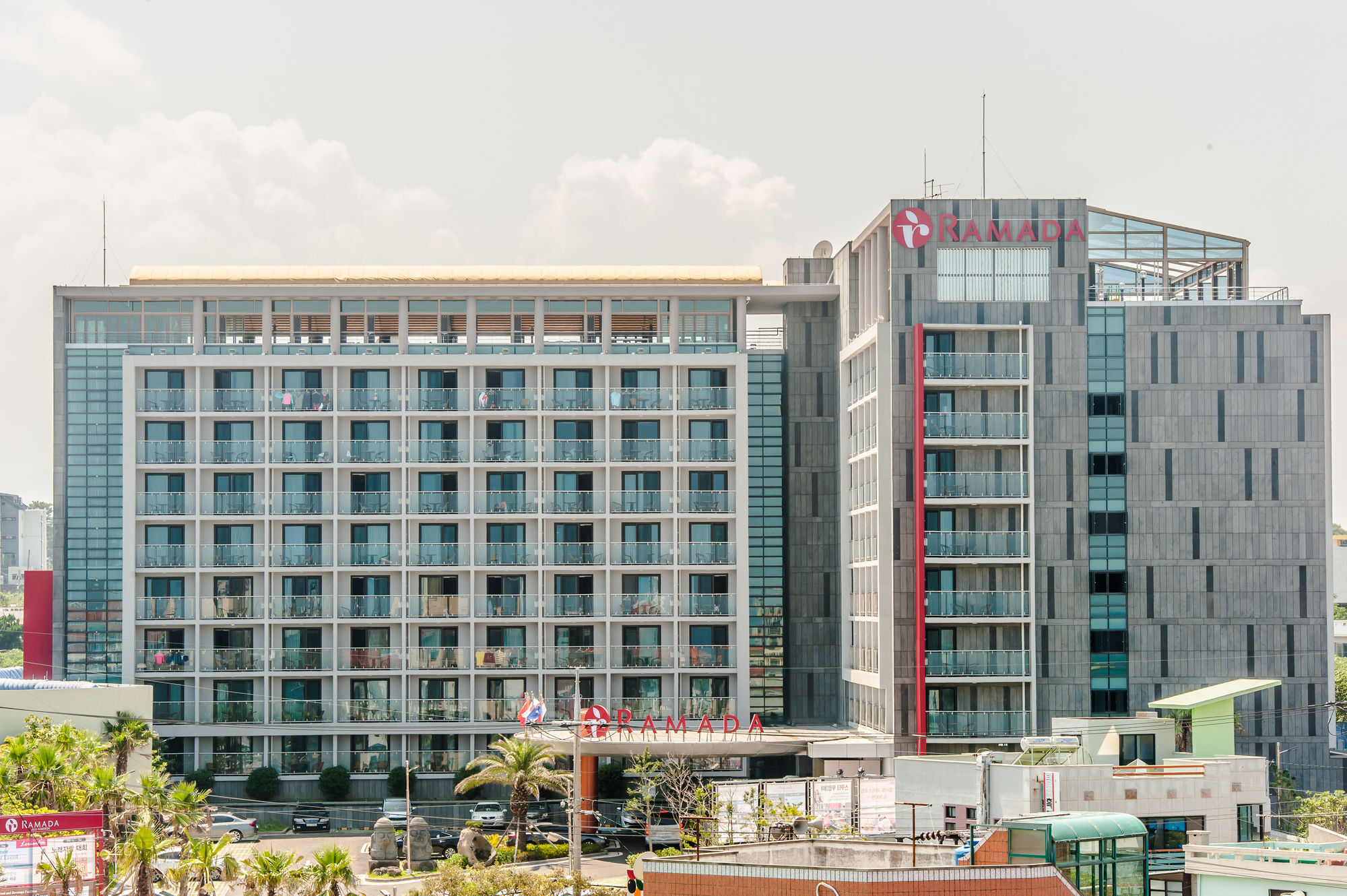 Ramada By Wyndham Jeju Hamdeok Hotel Buitenkant foto